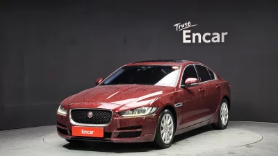 Jaguar XE