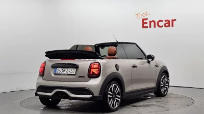 MINI Cooper Convertible