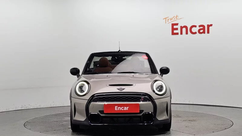 MINI Cooper Convertible