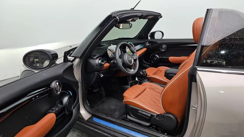 MINI Cooper Convertible