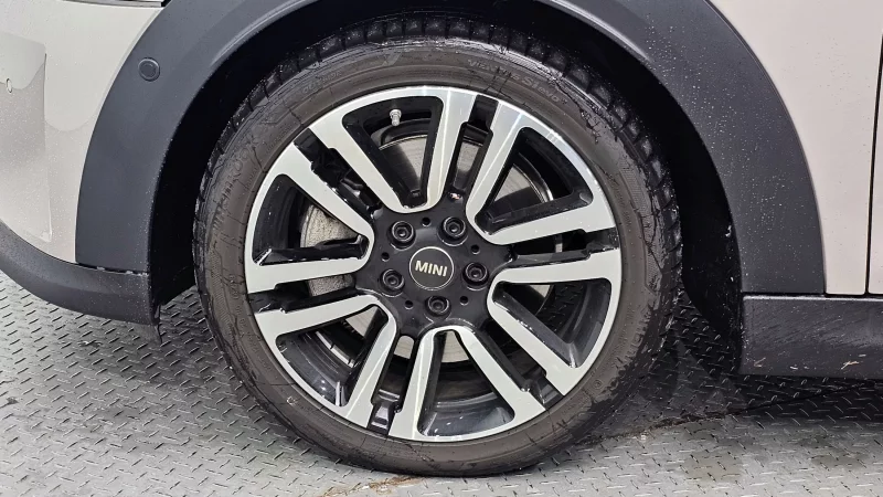 MINI Cooper Convertible