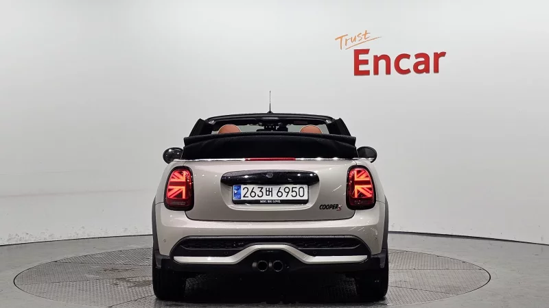 MINI Cooper Convertible