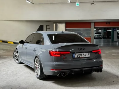 Audi S4