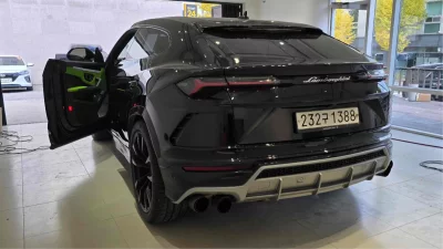 Lamborghini URUS