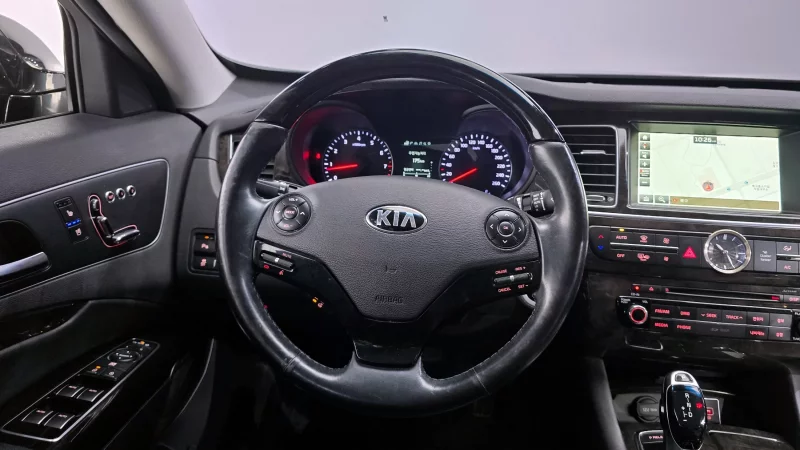 Kia K9