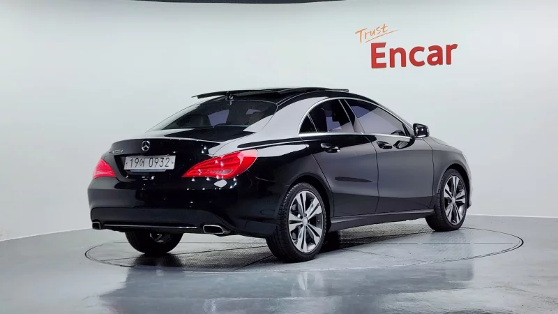 Mercedes-Benz CLA-Class