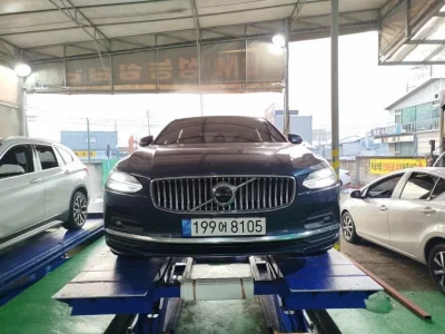 Volvo S90