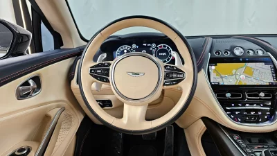 Astonmartin DBX