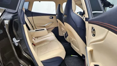 Astonmartin DBX