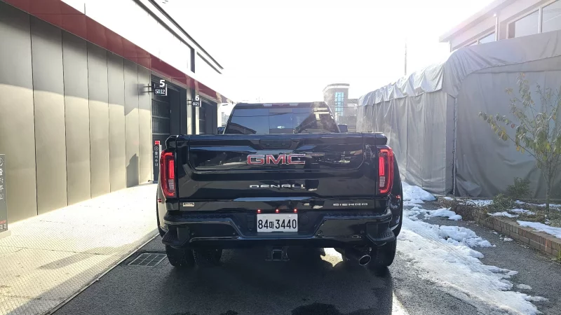 GMC SIERRA