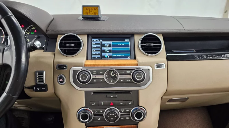 Land Rover DISCOVERY