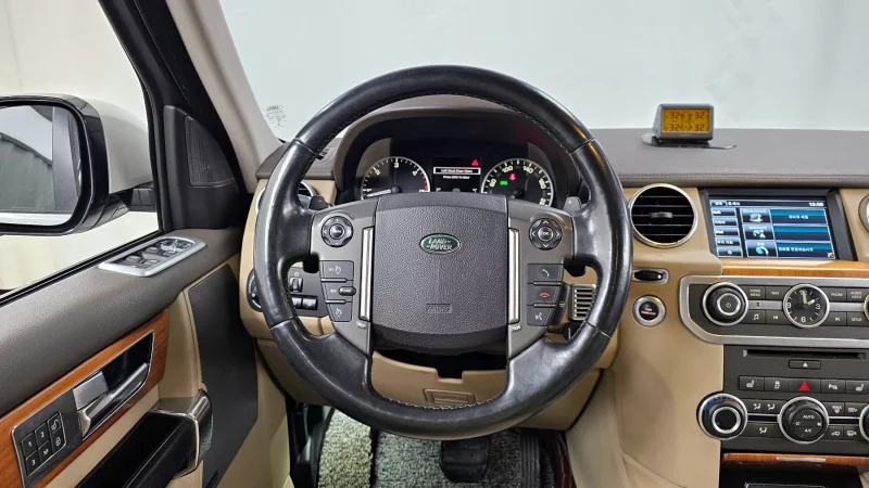 Land Rover DISCOVERY