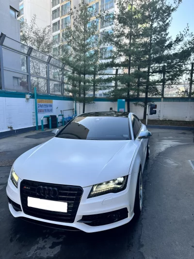 Audi S7