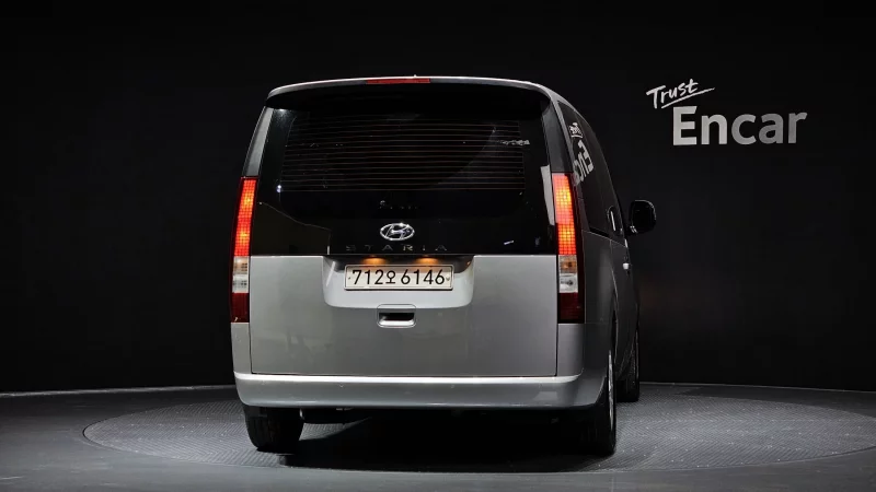 Hyundai Staria