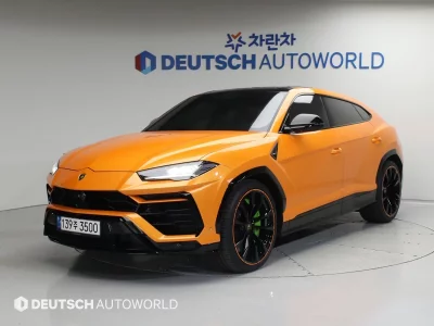 Lamborghini URUS