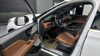 Lincoln AVIATOR