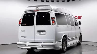 Chevrolet Express Van