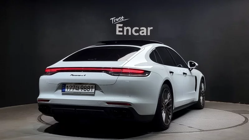 Porsche PANAMERA