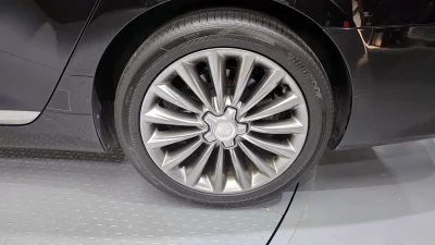 Kia K9