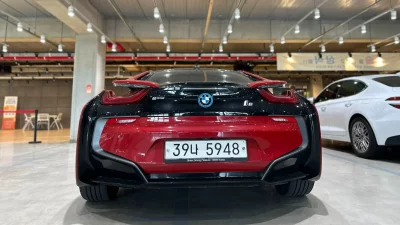 BMW i8