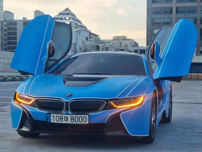 BMW i8