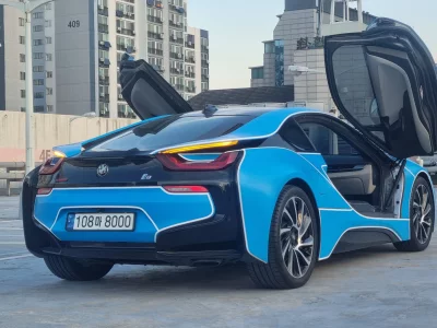 BMW i8