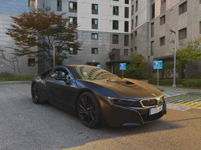 BMW i8