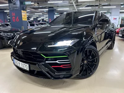 Lamborghini URUS