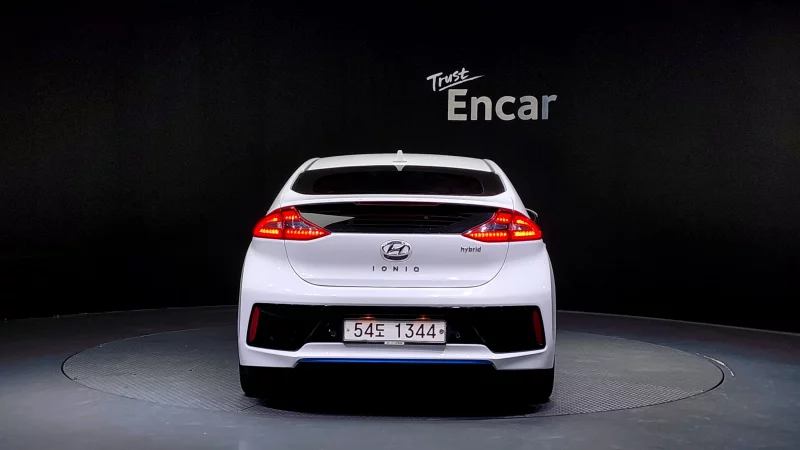 Hyundai Ioniq