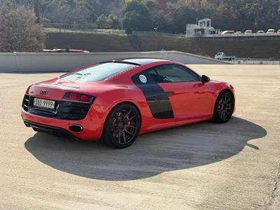 Audi R8