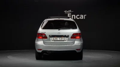 Mercedes-Benz My B