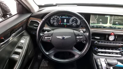 Genesis EQ900