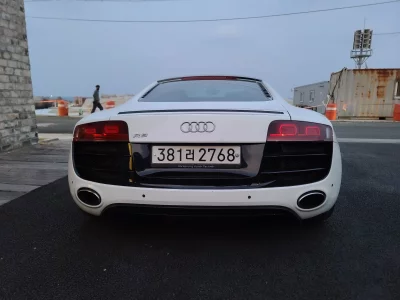 Audi R8