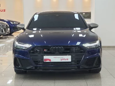 Audi S7