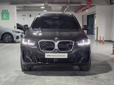 BMW iX3