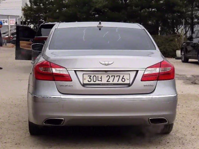 Hyundai Genesis