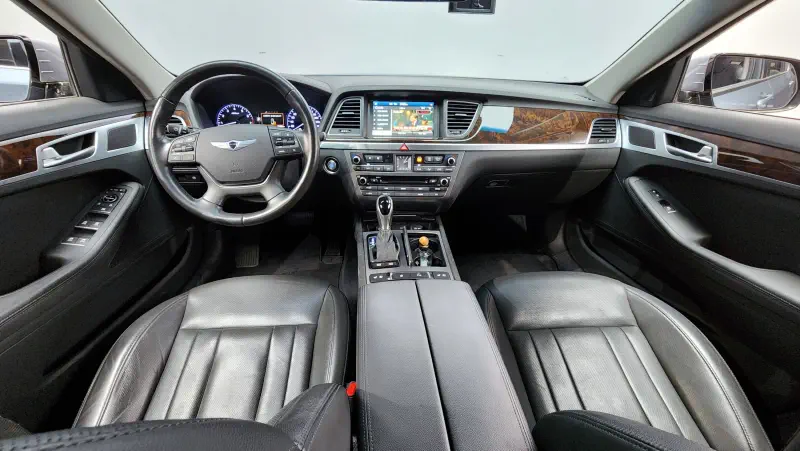 Hyundai Genesis
