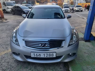 Infiniti G