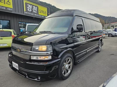 Chevrolet Express Van