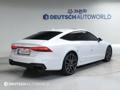 Audi S7