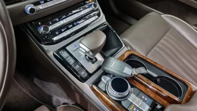 Genesis EQ900