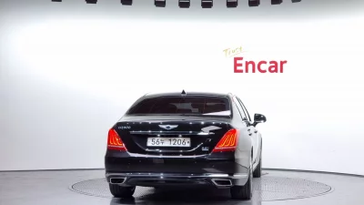 Genesis EQ900