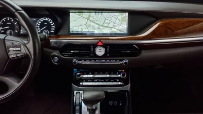 Genesis EQ900
