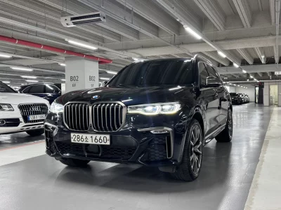 BMW X7