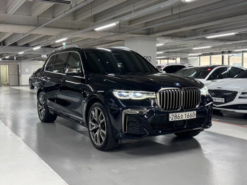 BMW X7
