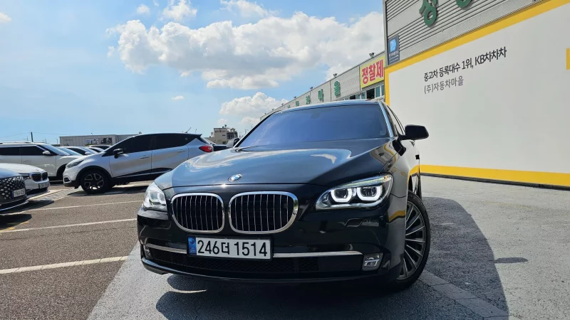 BMW 7-Series