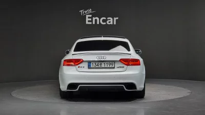 Audi RS5