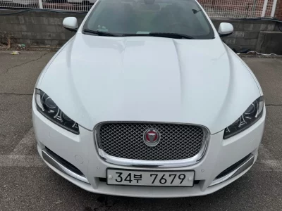 Jaguar XF