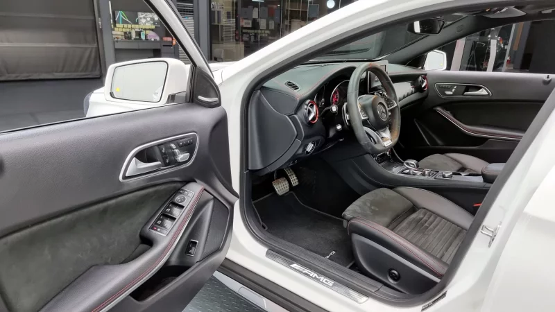 Mercedes-Benz GLA-Class