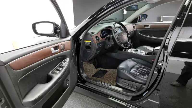 Hyundai Genesis